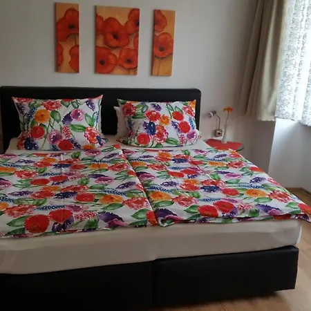Haus Christiane Bed & Breakfast *