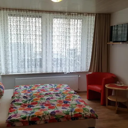 فندق مبيت وإفطار Haus Christiane كلوتن