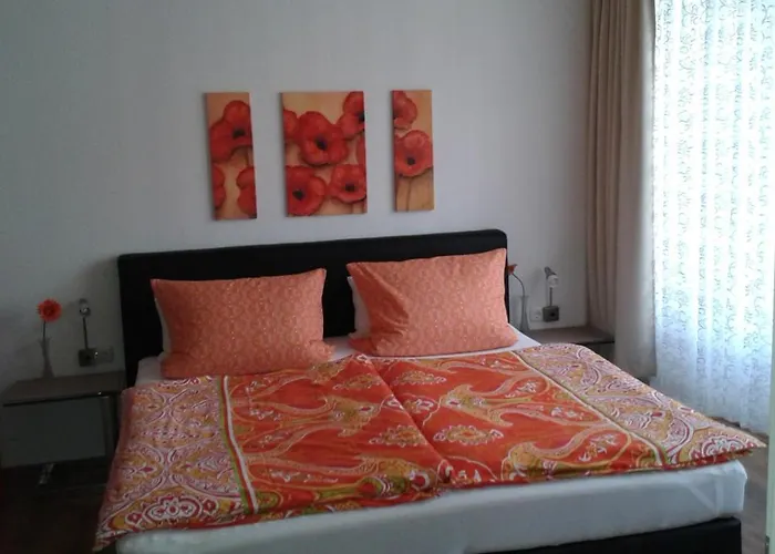 Haus Christiane Alojamento de Acomodação e Pequeno-almoço Klotten