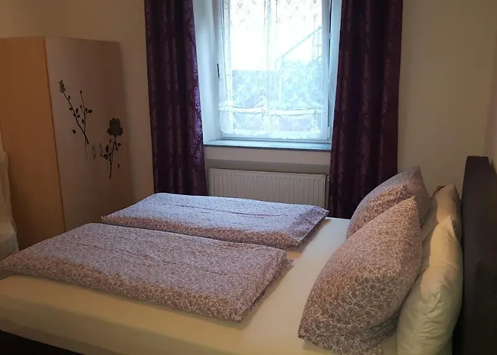 Haus Christiane Bed & Breakfast Klotten